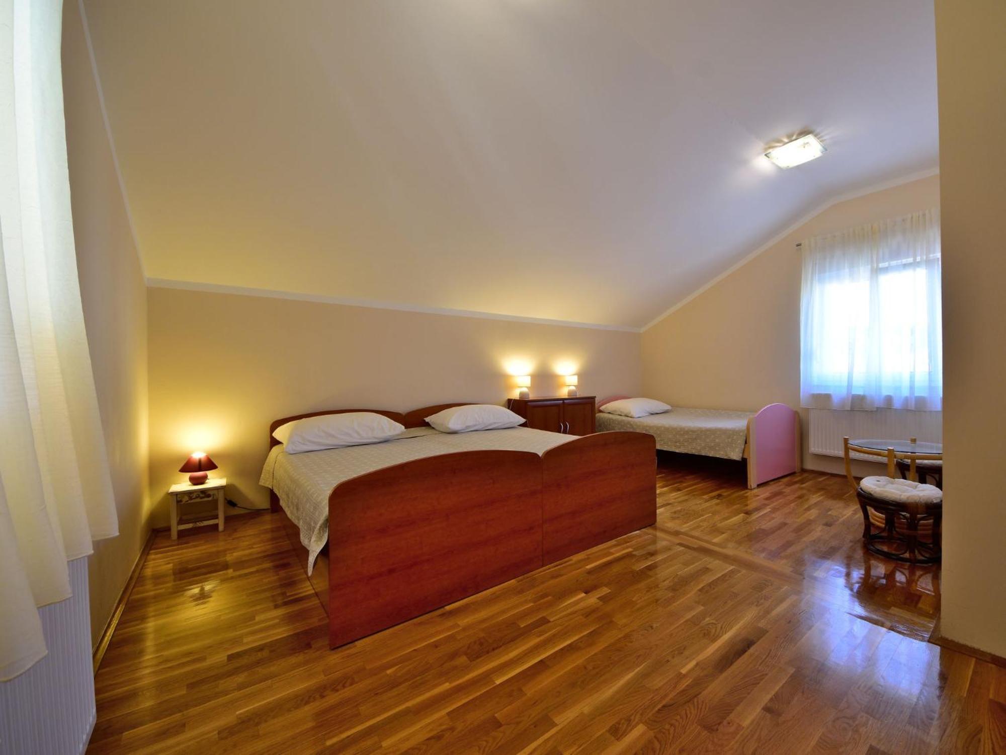 Apartment Olga-5 By Interhome Banjol Екстер'єр фото