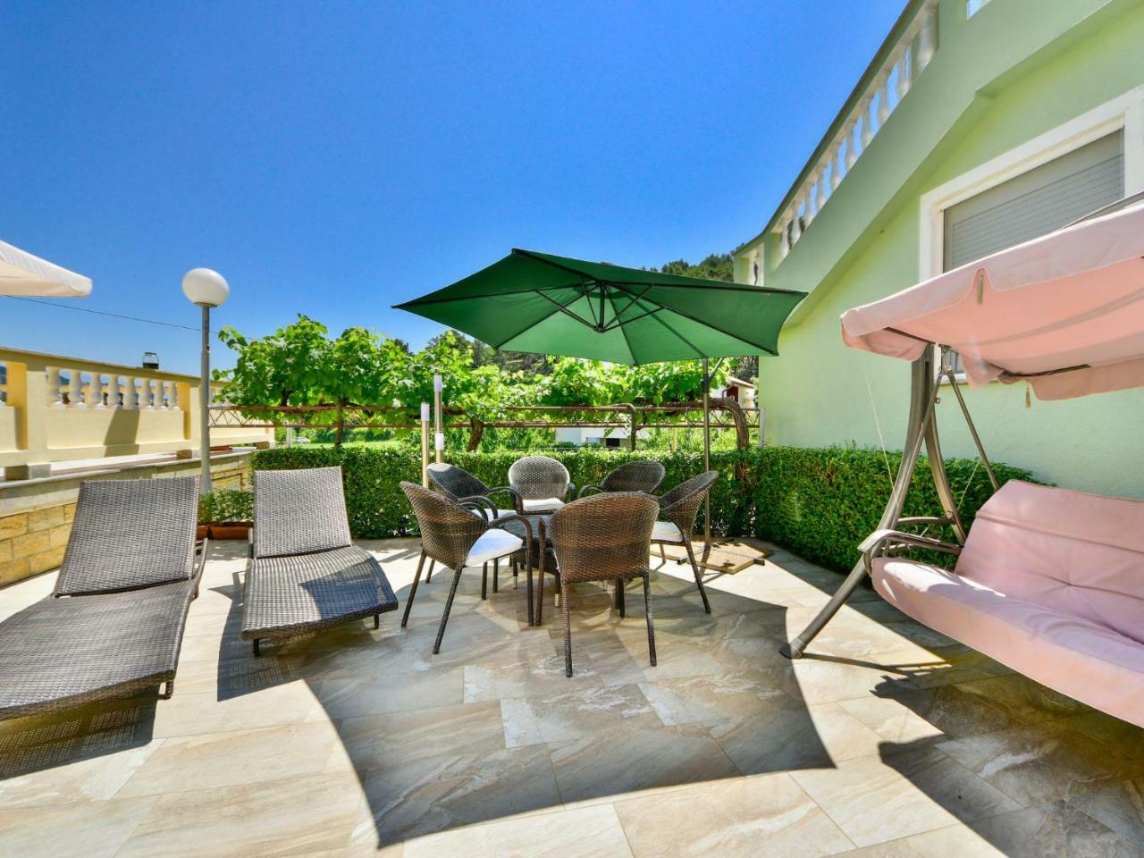 Apartment Olga-5 By Interhome Banjol Екстер'єр фото